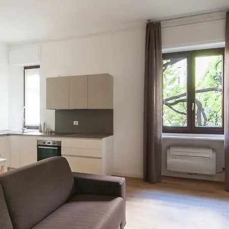 Beautiful Flat In Center ミラノ